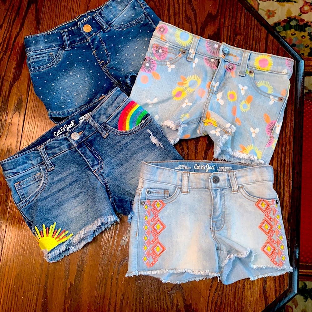 Cat & Jack - Girls Denim Shorts - Size 4T and XS (4/5) - Cute!!!